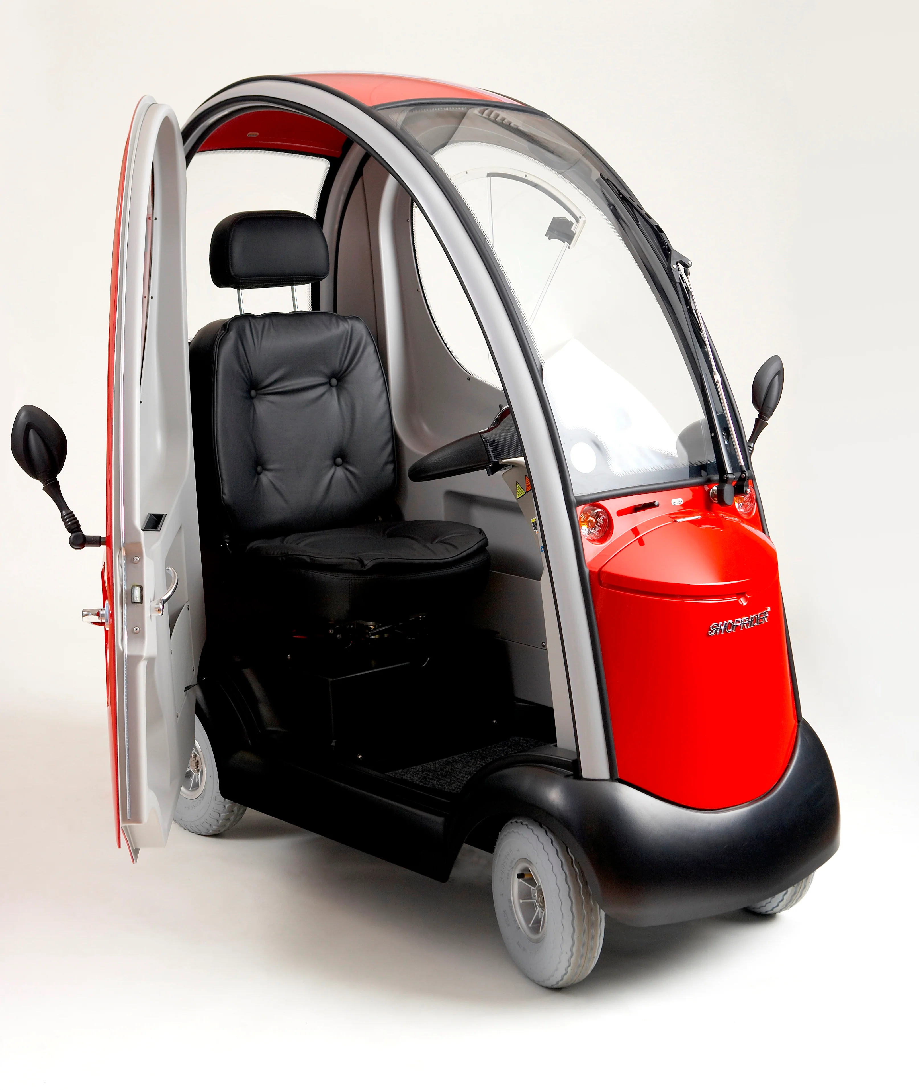Shoprider Flagship 12V/75Ah 4-Wheel Enclosed Mobility Scooter - Image 3