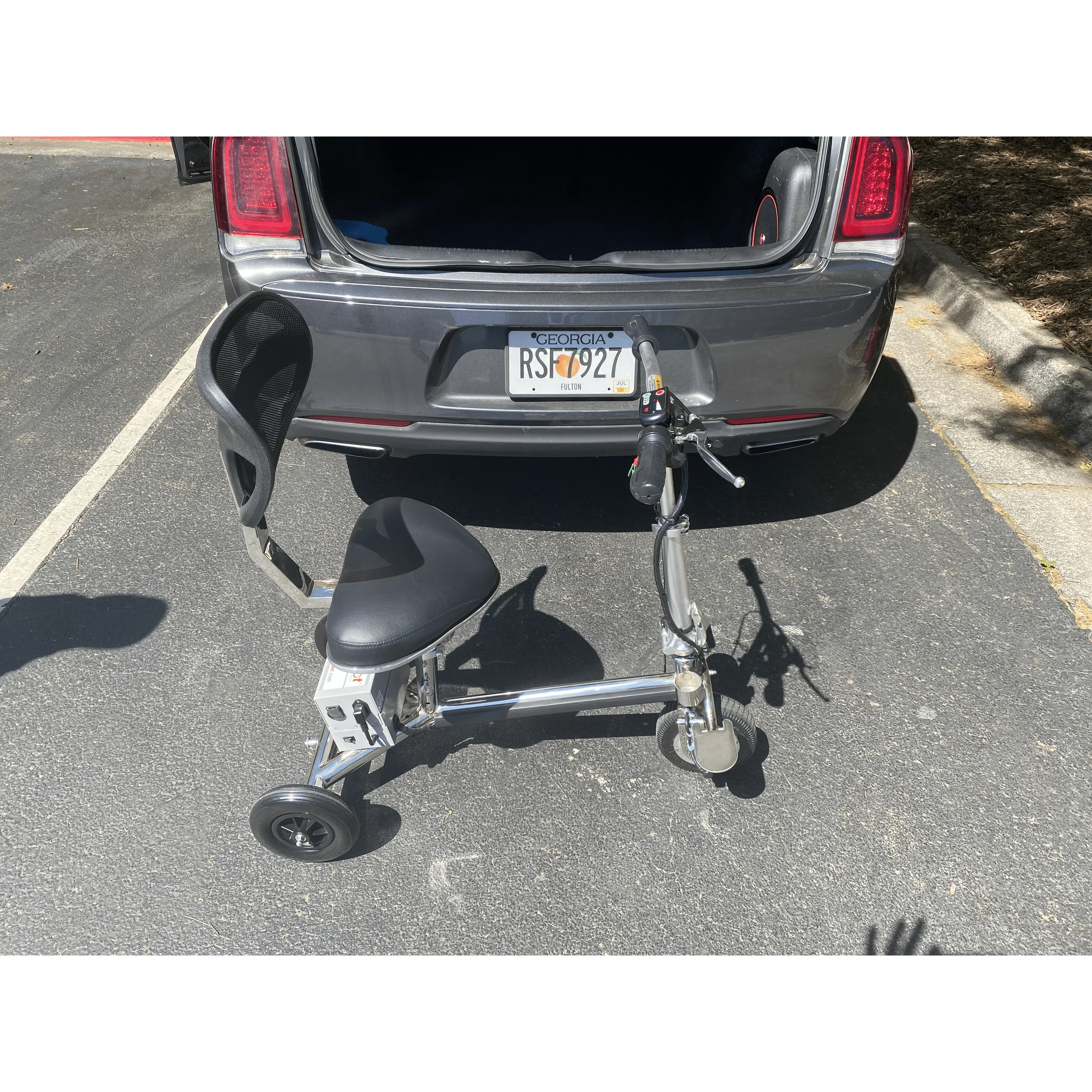 SmartScoot Portable Travel 3-Wheel Mobility Scooter - Image 6